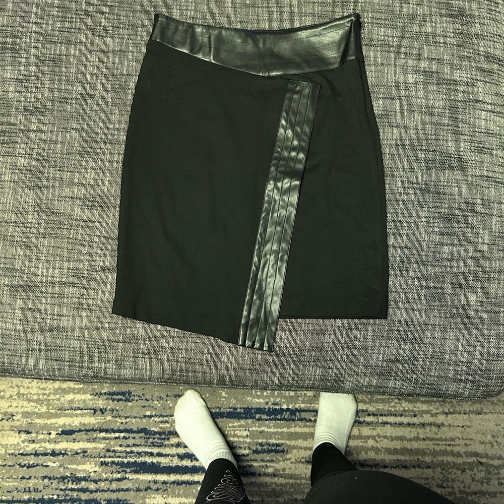 Sophisticated Black Pencil Skirt with Leather Accent
